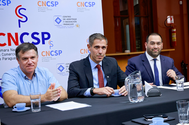 El Directorio de la CNCSP recibió al Titular del MIC y al Viceministro de Comercio y Servicios 
